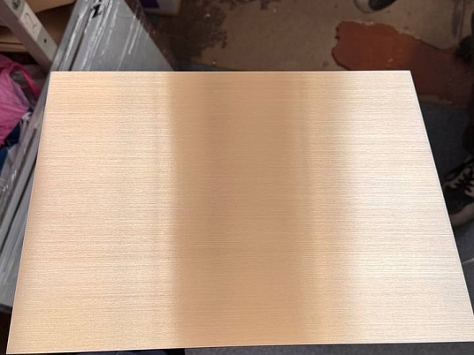 Табличка из латуни с лаковым покрытием