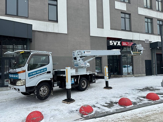 Монтаж вывесок